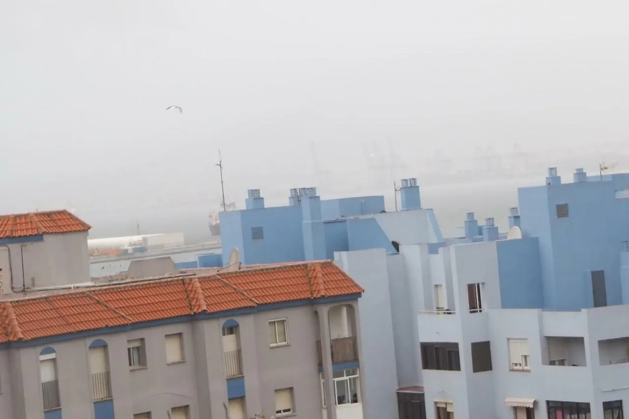 Tiny Apartment On The Roof Touching Gibraltar La Línea de la Concepción